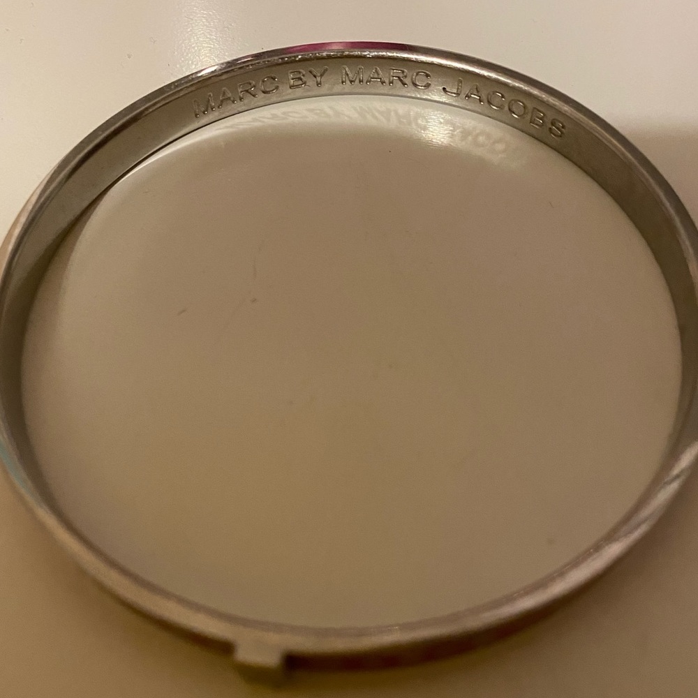Pink Marc jacobs bangle - Picture 2 of 2